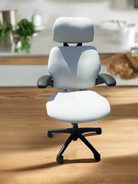 Humanscale Freedom Chair Like New