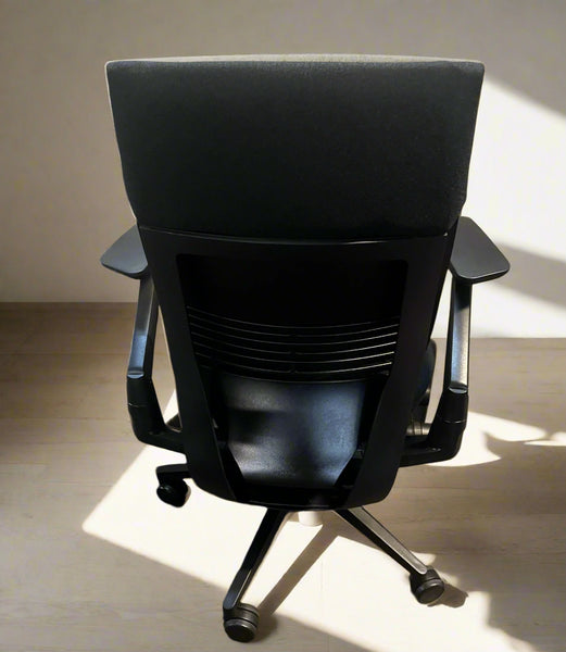 Steelcase Gesture Office Chair- Like New