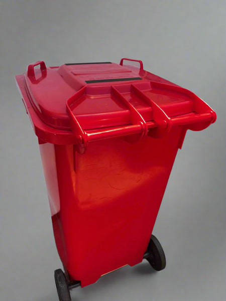 Plastopan locking document trash bin