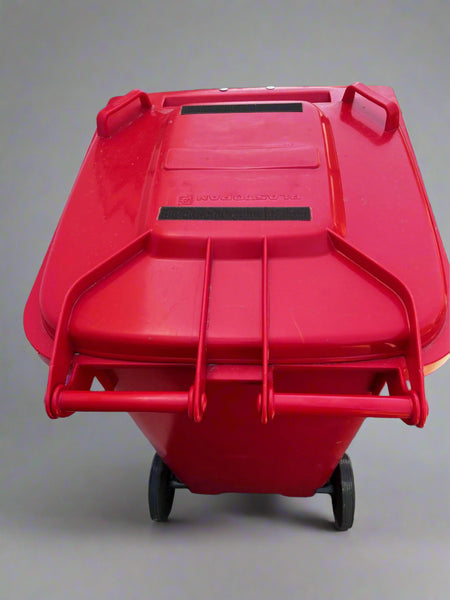 Plastopan locking document trash bin