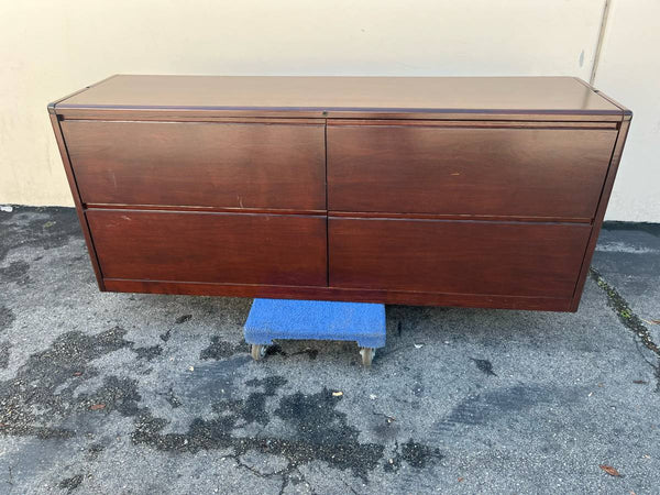 Credenza/storage cabinet