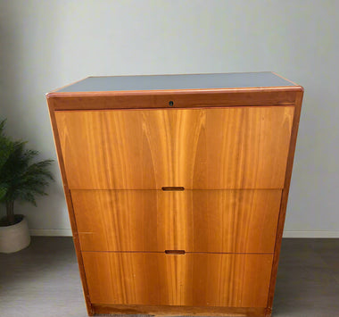 Lateral wood filing cabinet