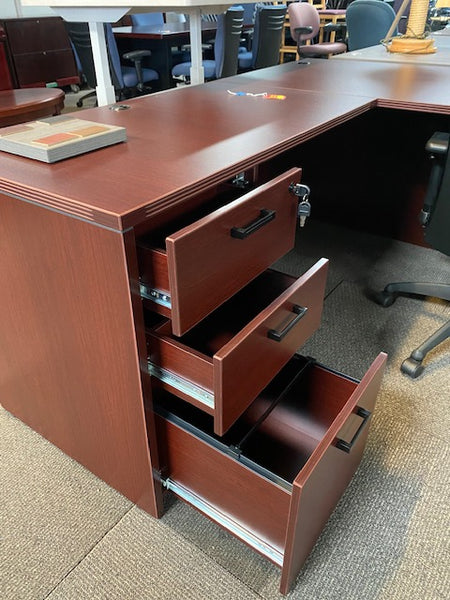 New L-shaped Desk in Mahogany