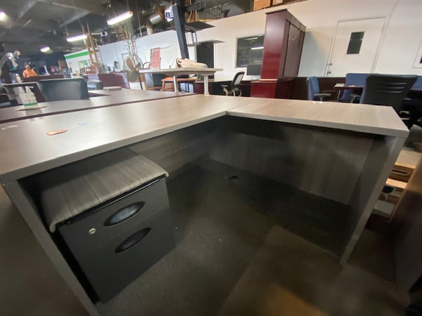 New L-shaped Desk in Grey