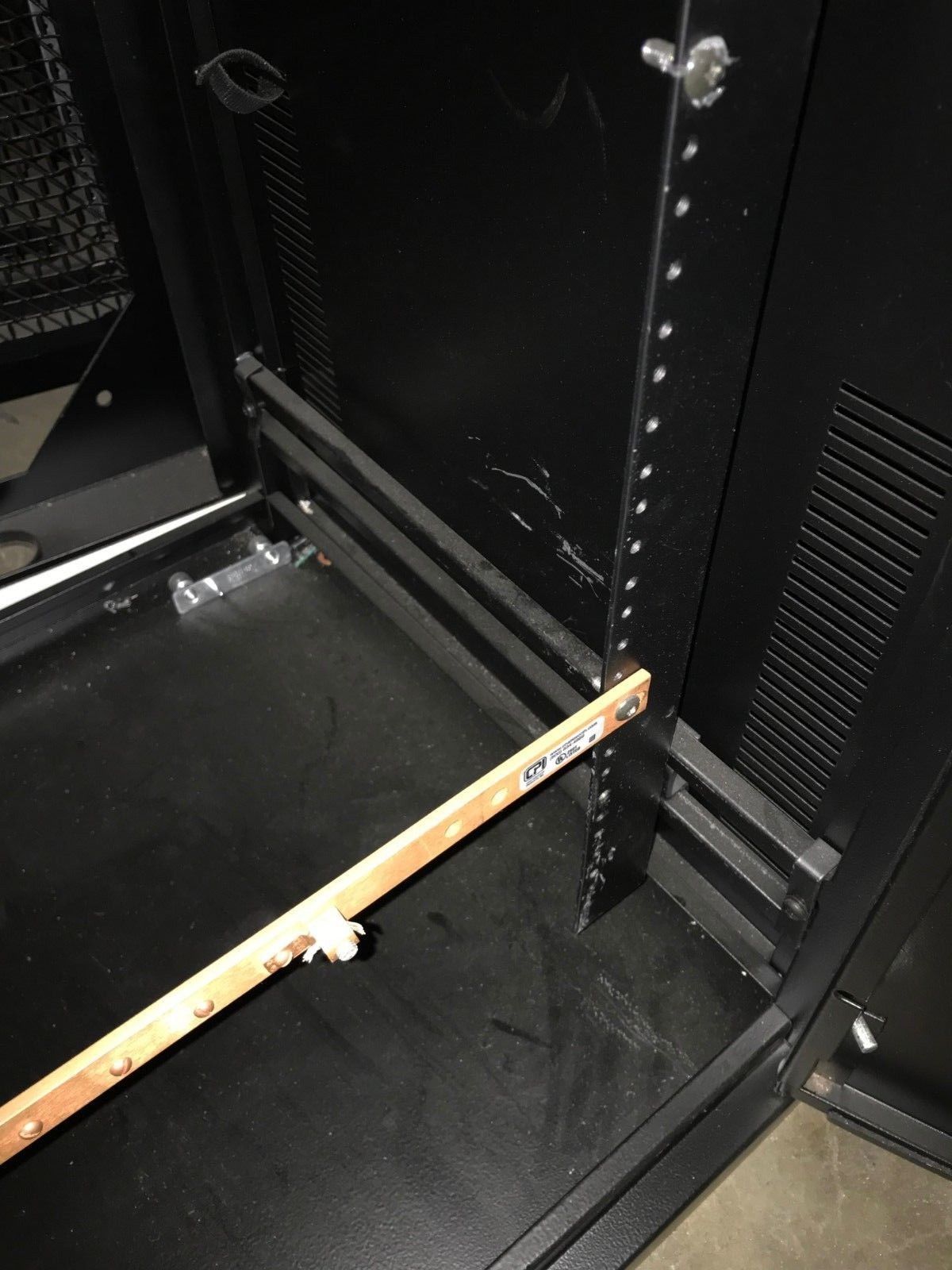 Used Equipment & Cubicles - Recycled Office Furnishings